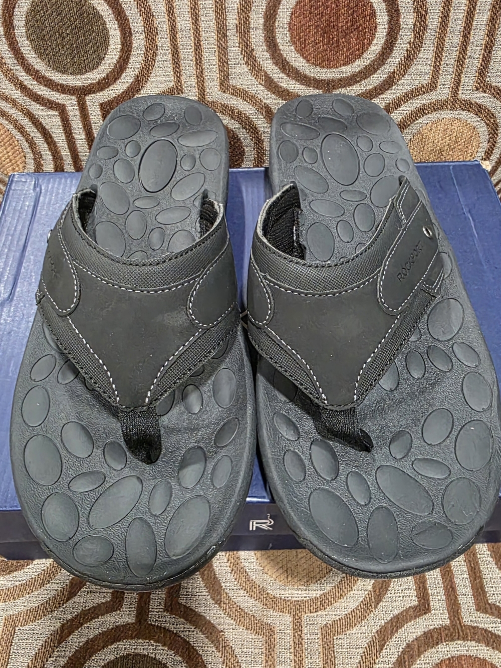 NIB Rockport Men's Hayes Thong Sandals Black SZ 11.5